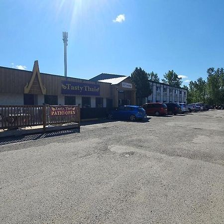 Sundre Motor Inn Экстерьер фото