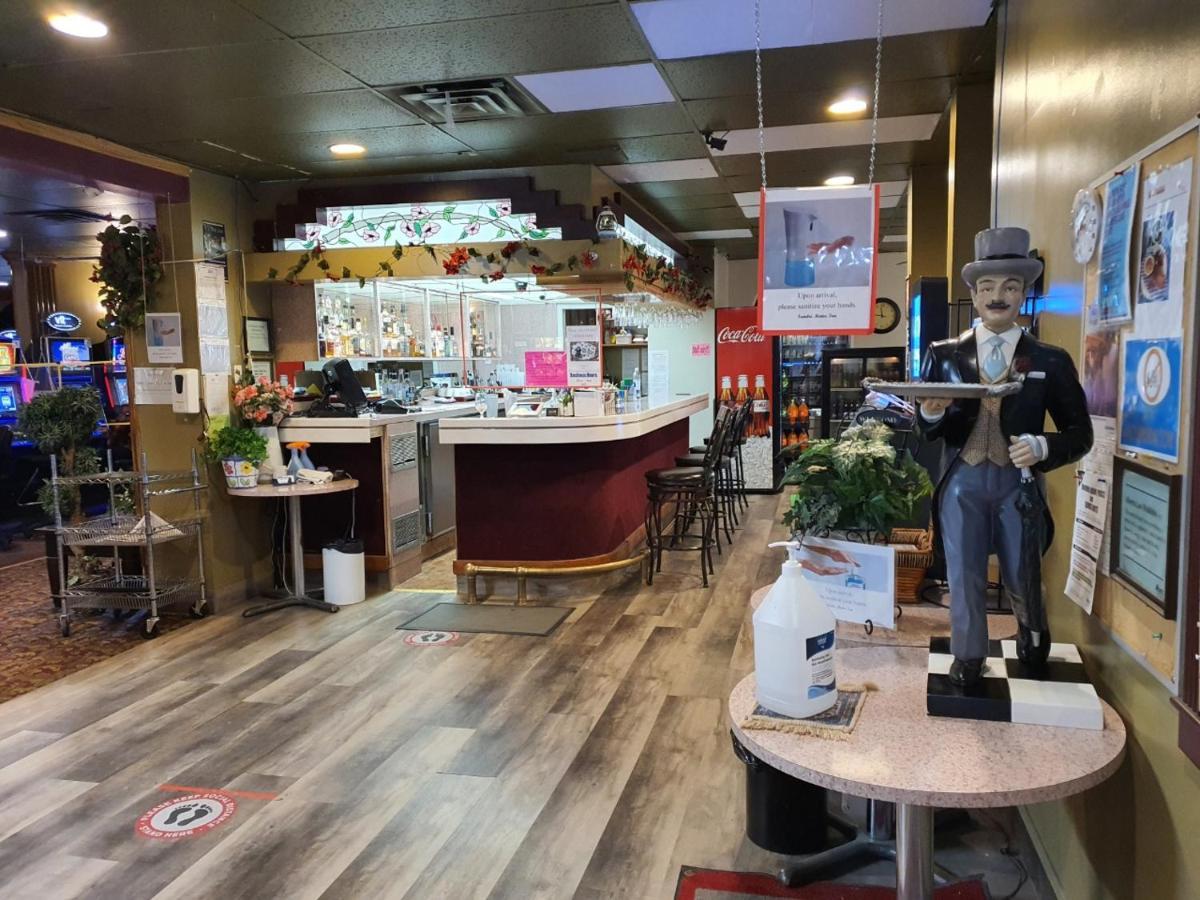 Sundre Motor Inn Экстерьер фото