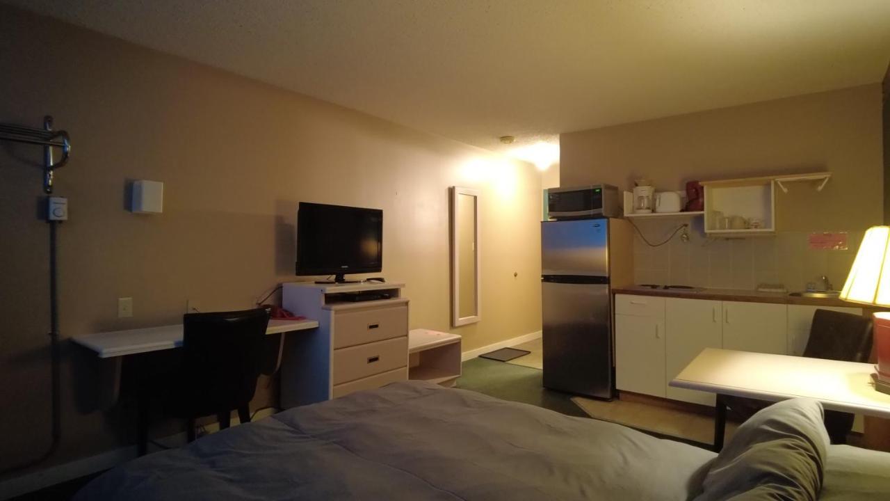 Sundre Motor Inn Экстерьер фото