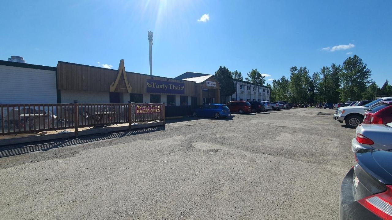 Sundre Motor Inn Экстерьер фото
