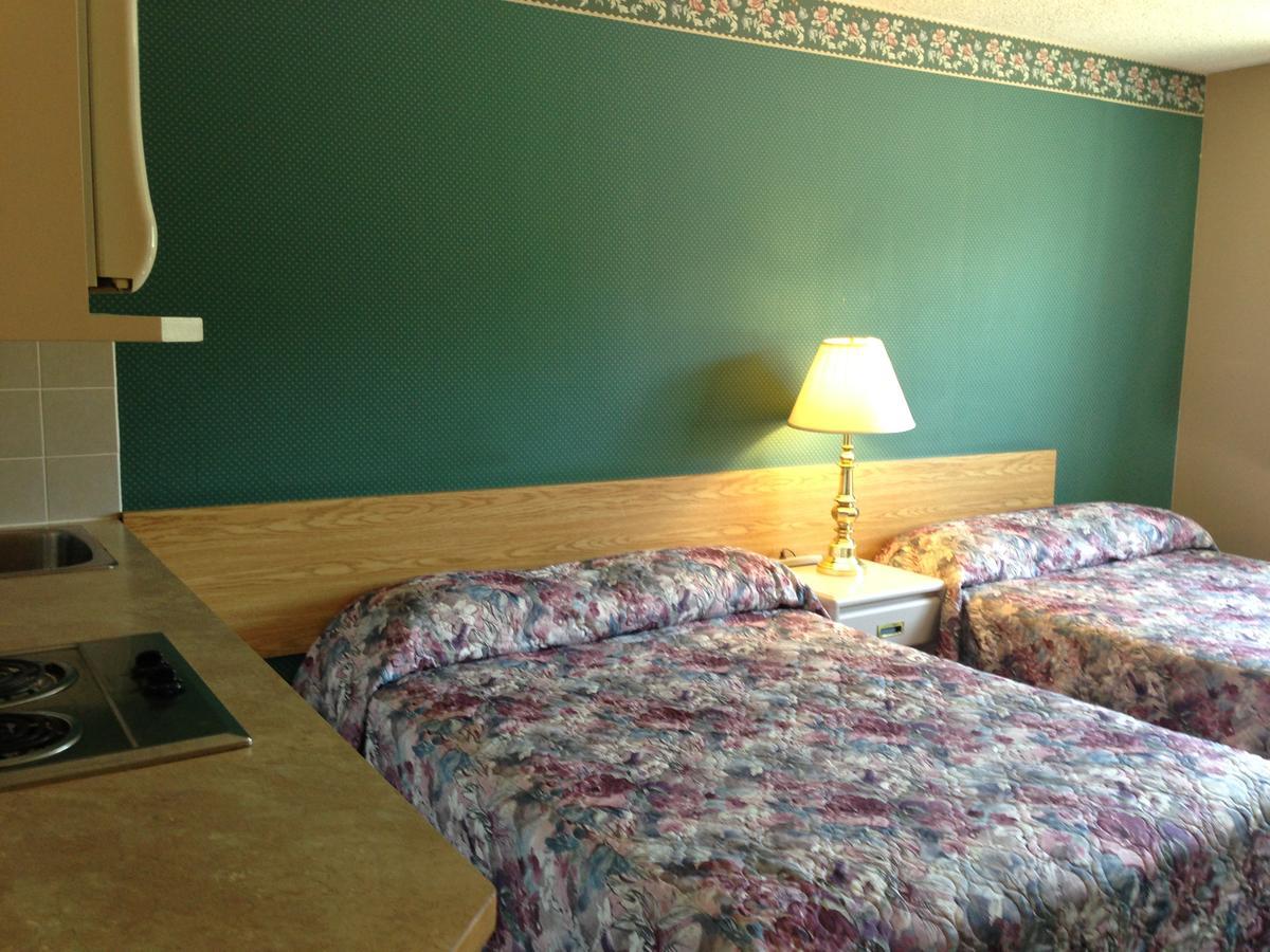 Sundre Motor Inn Экстерьер фото